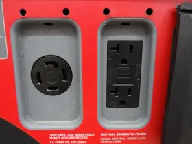 Q6500 BRIGGS STRATTON Power Inverter Generator #3