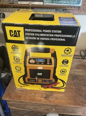 CD1000DCP CAT Power Station Jump Starter Compressor Usb