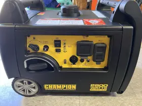 100156 CHAMPION Inverter Generator Watts