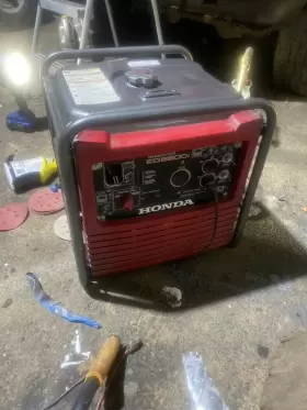 EG2800I HONDA Gas Generator Up