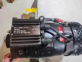 2920-01 HUMVEE Niehoff Generator