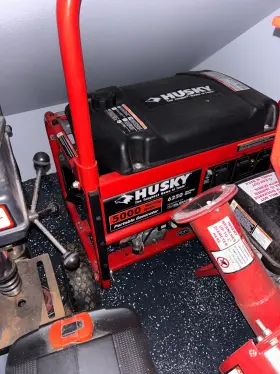 HU5000 HUSKY Up Power Generator
