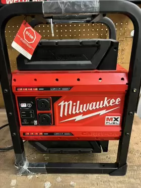 MXF002-2XC MILWAUKEE Mx Fuel Power Supply Batteries