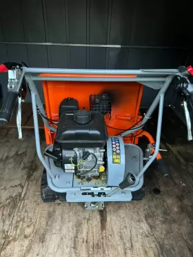 YD8203 YARDMAX Power Barrow #2