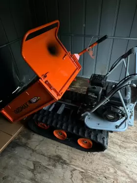 YD8203 YARDMAX Power Barrow